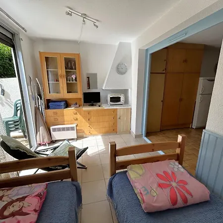 Cosy Avec Piscine - 3 Pers. - Fr-1-837-149